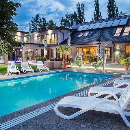 Aqua & Wellness Resort Alzbeta Liptovský Mikuláš Екстериор снимка
